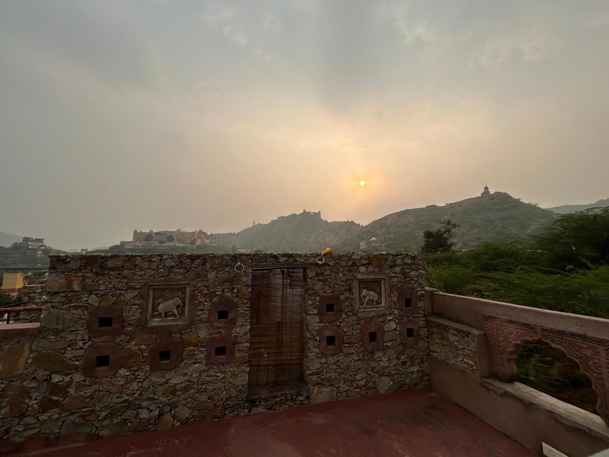 Adhbhut Hotel Jaipur Dış mekan fotoğraf