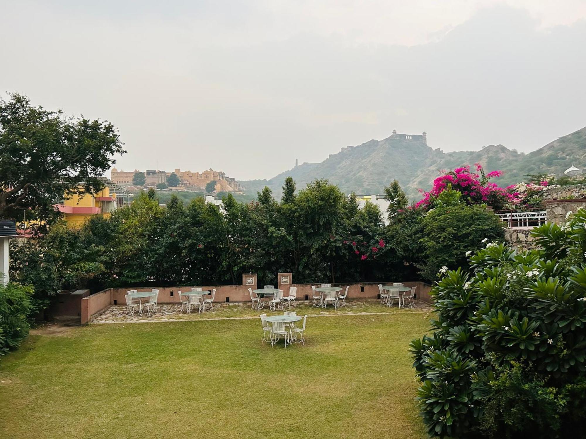 Adhbhut Hotel Jaipur Dış mekan fotoğraf