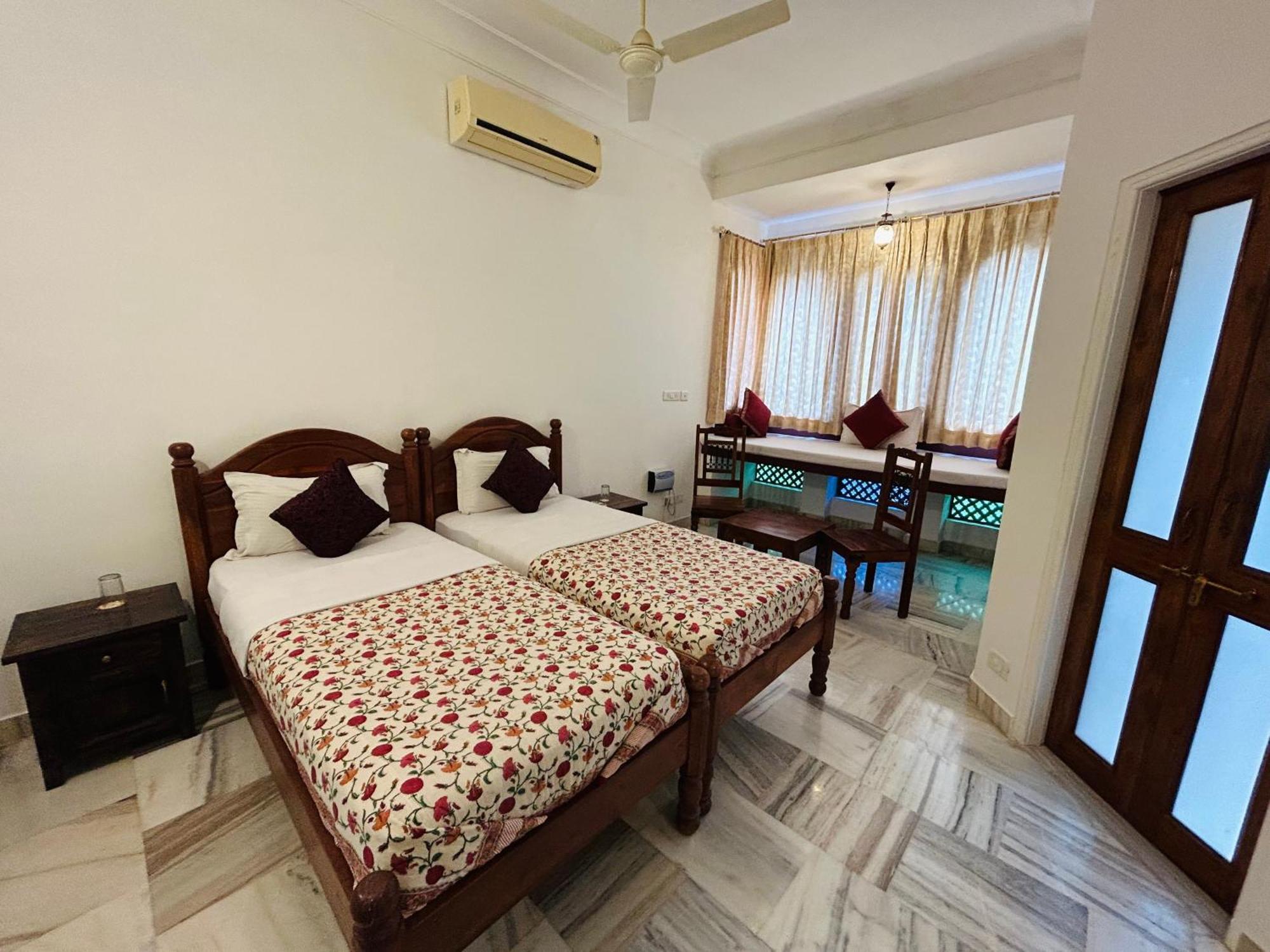 Adhbhut Hotel Jaipur Dış mekan fotoğraf